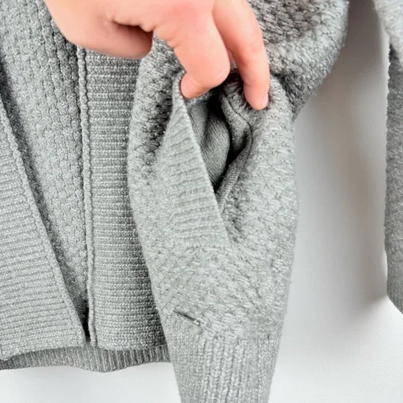 Abercrombie & Fitch Women’s Open Front Cardigan Sweater Gray XS Preppy Comfy - Picture 4 of 7